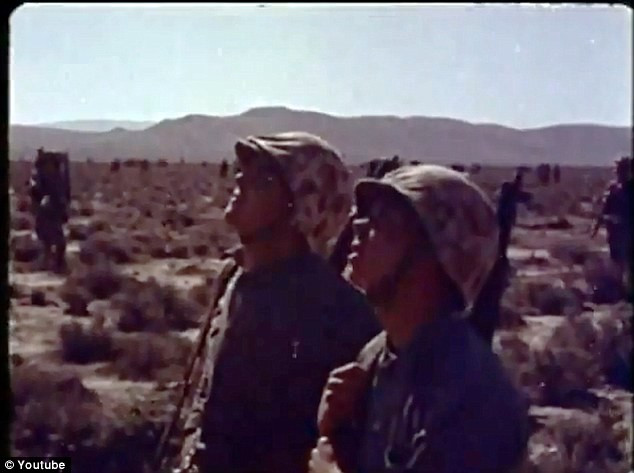 Những người lính này tại thời điểm đó hoàn toàn không hề biết tới những ảnh hưởng chết người của các vụ nổ thử nghiệm. Những người lính này tại thời điểm đó hoàn toàn không hề biết tới những ảnh hưởng chết người của các vụ nổ thử nghiệm.