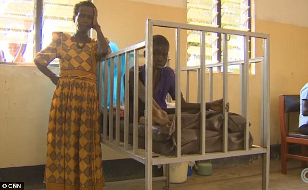 Trẻ em mắc bệnh gật đầu thường lên cơn co giật như động kinh trước khi phát bệnh Trẻ em mắc bệnh gật đầu thường lên cơn co giật như động kinh trước khi phát bệnh