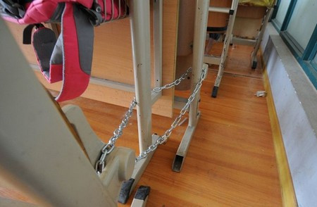 Dây xích cột chỗ ngồi