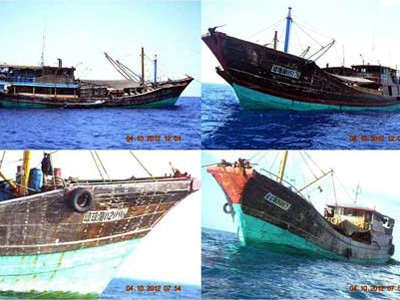 Tàu cá Trung Quốc tại bãi cạn Scarborough. Nguồn: Hải quân Philippines. Tàu cá Trung Quốc tại bãi cạn Scarborough. Nguồn: Hải quân Philippines.