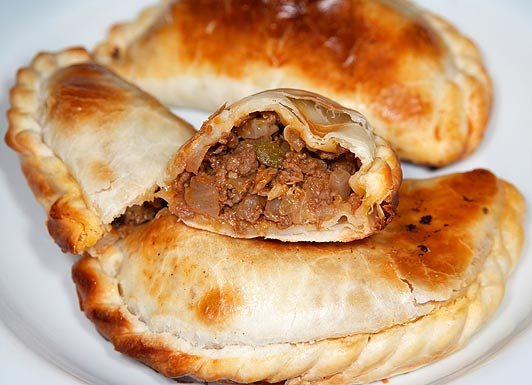 Hàng trăm người có thể đã trở thành nạn nhân gián tiếp của 3 kẻ cuồng tín trên thông qua món bánh khủng khiếp được họ làm ra và đem bán. Hàng trăm người có thể đã trở thành nạn nhân gián tiếp của 3 kẻ cuồng tín trên thông qua món bánh khủng khiếp được họ làm ra và đem bán.