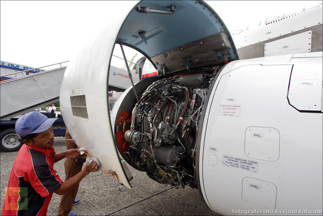 Chiếc Sukhoi Superjet-100 trước khi gặp tai nạn khủng khiếp (ảnh RT,sergeydolya)