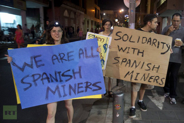 Người biểu tình tại Tel Aviv.