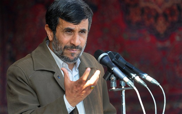 Tổng thống Ahmadinejad. Ảnh AP Tổng thống Ahmadinejad. Ảnh AP
