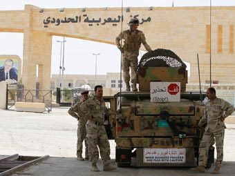 Lực lượng an ninh chính phủ Syria tại khu vực biên giới. Lực lượng an ninh chính phủ Syria tại khu vực biên giới.