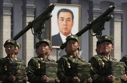 Yonhap tin rằng đây là loại tên lửa liên lục địa mà Triều Tiên đang bí mật phát triển có tầm xa lên tới 6.000 km, có thể vươn tới Alaska (Mỹ).