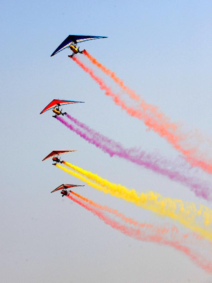 Màn trình diễn ấn tượng trong ngày khai mạc Màn trình diễn ấn tượng trong ngày khai mạc