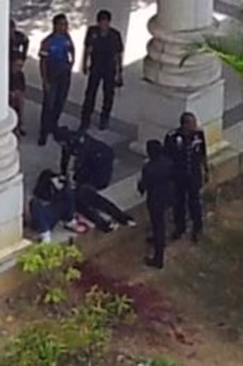 Kết quả điều tra ban đầu cho biết, hai kẻ tấn công chỉ mới quen biết nhau 1 khoảng một tuần.