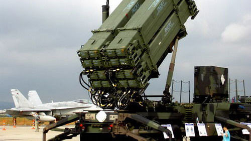 Hệ thống tên lửa phòng thủ Patriot. Hệ thống tên lửa phòng thủ Patriot.