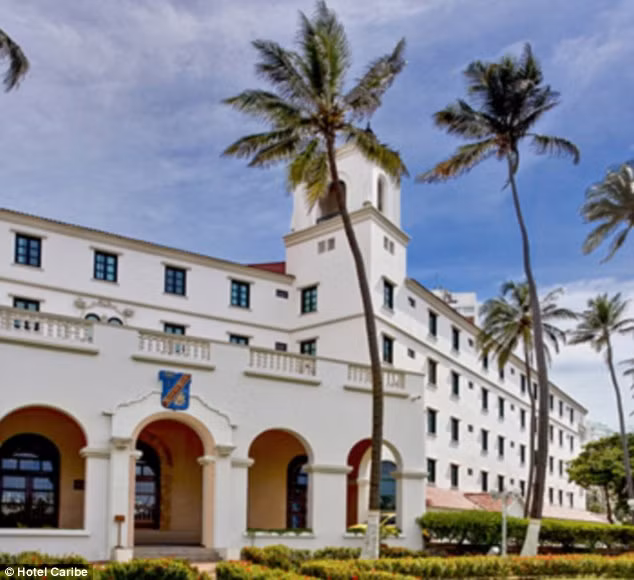 Họ đã quan hệ với gái mại dâm tại đây.