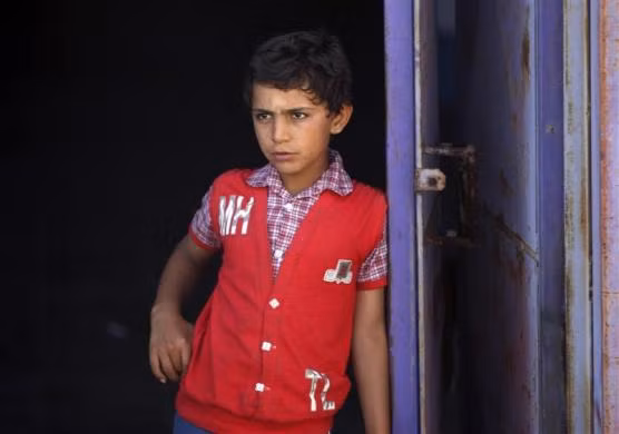 Một đứa trẻ Syria đứng tại trại tị nạn Altinozu ở Altinozu, tỉnh Hatay, Thổ Nhĩ Kỳ ngày 10/6/2011