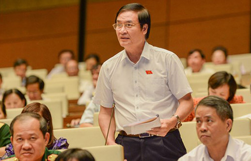 Đại biểu Quốc hội Vũ Xuân Trường, đoàn Nam Định (ảnhTrung tâm Báo chí, Văn phòng Quốc hội) Đại biểu Quốc hội Vũ Xuân Trường, đoàn Nam Định (ảnhTrung tâm Báo chí, Văn phòng Quốc hội)