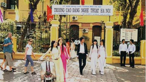 Trường Cao đẳng Nghệ thuật Hà Nội (ảnh Vietnamnet). Trường Cao đẳng Nghệ thuật Hà Nội (ảnh Vietnamnet).