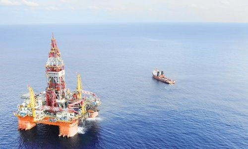 Trước đó, vào hồi tháng 5/2014, Trung Quốc đã hạ đặt trái phép giàn khoan Hải Dương 981 tại vùng đặc quyền kinh tế và thềm lục địa của Việt Nam Trước đó, vào hồi tháng 5/2014, Trung Quốc đã hạ đặt trái phép giàn khoan Hải Dương 981 tại vùng đặc quyền kinh tế và thềm lục địa của Việt Nam