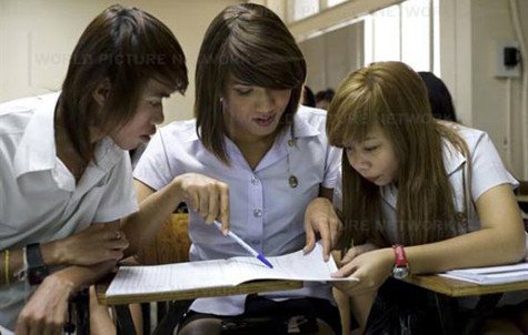 Thảo luận sôi nổi trên lớp