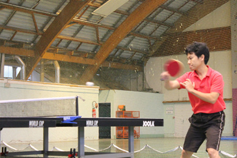 Các VĐV sôi nổi tranh tài,...