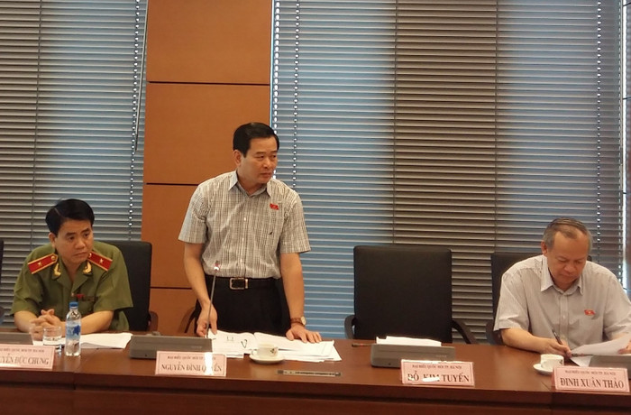 Đại biểu Nguyễn Đình Quyền lo lắng nếu không quy định rõ trách nhiệm vào luật thì sẽ xuất hiện "con ngáo ộp" trong kiểm toán. ảnh: Ngọc Quang. Đại biểu Nguyễn Đình Quyền lo lắng nếu không quy định rõ trách nhiệm vào luật thì sẽ xuất hiện "con ngáo ộp" trong kiểm toán. ảnh: Ngọc Quang.