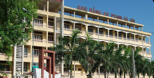 Ông Lê Ngọc Quang - Phó Giám đốc Sở Giáo dục và Đào tạo Hà Nội thông tin về lộ trình tăng học phí tại Thàng ủy Hà Nội chiều 9/8. ảnh: Ngọc Quang.