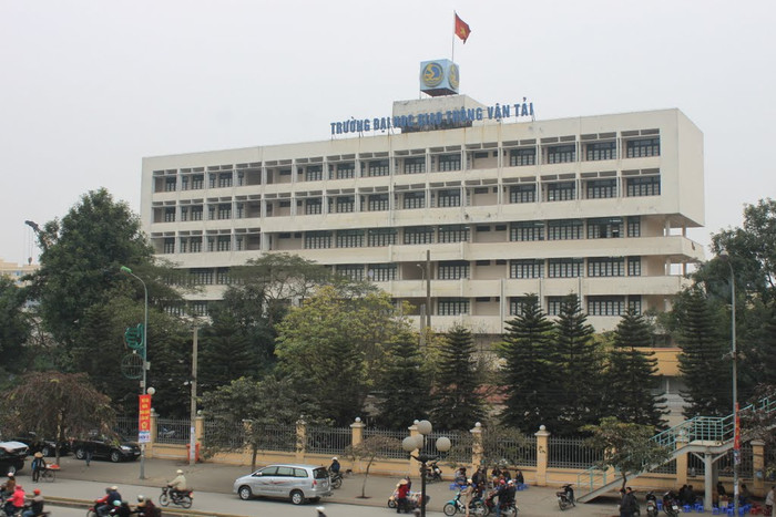 Đại học Giao thông Vận tải là một trong những trường nhận hồ sơ xét tuyển ở mức điểm sàn (15 điểm). ảnh: vtc.edu.vn