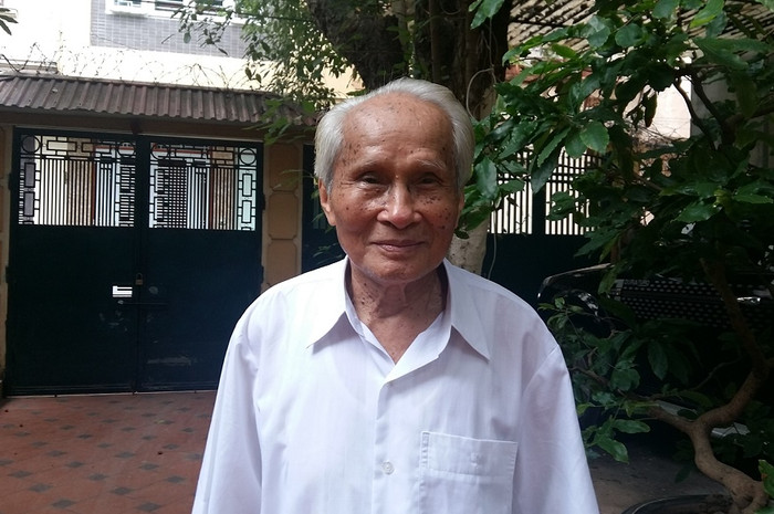 Trung tướng Nguyễn Quốc Thước cho rằng, có quá nhiều cán bộ hư hỏng thì dân còn khổ. ảnh: Ngọc Quang. Trung tướng Nguyễn Quốc Thước cho rằng, có quá nhiều cán bộ hư hỏng thì dân còn khổ. ảnh: Ngọc Quang.