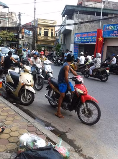 Nhiều người dân phẫn nộ với hành vi của kẻ thủ ác