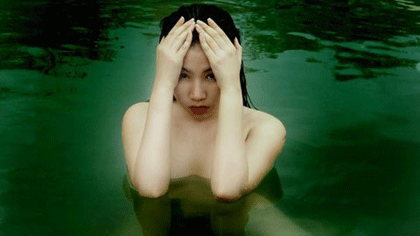 Sau bộ ảnh nude hoàn toàn trước biển táo bạo, Hoa khôi Khánh Hòa Mai Hải Anh stress vì bị 'ném đá" dữ dội. Cô tuyên bố sẽ không chụp ảnh nude như sở thích của mình nữa.