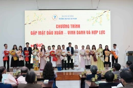 Vinh danh và hợp lực: Trường ĐH Sư phạm - ĐH Đà Nẵng khởi động năm mới với khát vọng tăng tốc