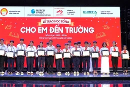 Ajinomoto tiếp sức ước mơ cho học sinh nghèo Đồng Nai: 22 năm hành trình “Cho em đến trường”