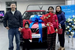 Khách Việt đổi từ xe xăng sang VinFast VF 5: “Xe bốc, vợ con hết say xe, chi phí bằng 0”