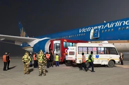 Máy bay Vietnam Airlines hạ cánh khẩn cấp tại Ấn Độ cấp cứu khách