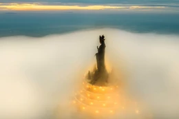 Rằm tháng Giêng về Núi Bà Đen: Ngủ núi đón linh khí, cầu tài lộc trước “Phật vàng”