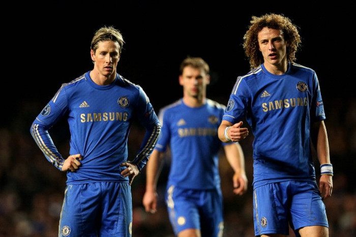 Thất bại trước QPR vừa qua buộc Chelsea phải coi đấu trường cúp nghiêm túc hơn, và Rafael Benitez sẽ phải giúp The Blues chiến thắng để tránh thêm một sự bẽ mặt nữa. Thất bại trước QPR vừa qua buộc Chelsea phải coi đấu trường cúp nghiêm túc hơn, và Rafael Benitez sẽ phải giúp The Blues chiến thắng để tránh thêm một sự bẽ mặt nữa.