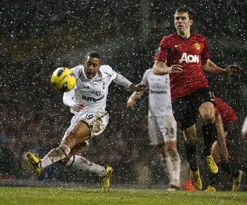 Kiểu tóc mới của Fernando Torres (ảnh chụp từ Twitter)