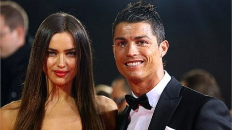 Cristiano Ronaldo cùng cô Irina Shayk tại buổi Gala. Cristiano Ronaldo cùng cô Irina Shayk tại buổi Gala.