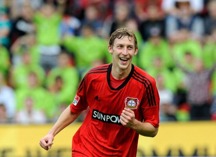 10. Stefan Kiessling: Ngay trước khi Bundesliga bước vào kì nghỉ, Kiessling đã nã pháo liên tục cho Leverkusen. 4 bàn trong 3 trận giúp Kiessling có tổng cộng 12 bàn và đang dẫn đầu danh sách ghi bàn của giải đấu. Kiessling đang là một trong những ứng cử viên hàng đầu cho danh hiệu Cầu thủ xuất sắc nhất mùa giải, bên cạnh Franck Ribery và Thomas Muller. 10. Stefan Kiessling: Ngay trước khi Bundesliga bước vào kì nghỉ, Kiessling đã nã pháo liên tục cho Leverkusen. 4 bàn trong 3 trận giúp Kiessling có tổng cộng 12 bàn và đang dẫn đầu danh sách ghi bàn của giải đấu. Kiessling đang là một trong những ứng cử viên hàng đầu cho danh hiệu Cầu thủ xuất sắc nhất mùa giải, bên cạnh Franck Ribery và Thomas Muller.