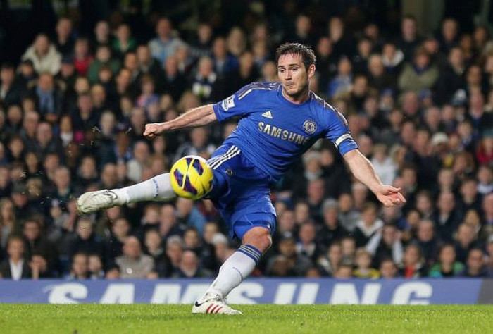 Có thể nói số ngày còn lại của Lampard ở Chelsea đang sắp hết. Chelsea đã không úp mở rằng họ đã sẵn sàng chia tay với một trong những cầu thủ thành công nhất trong lịch sử Premier League và là một trong những ngôi sao quan trọng nhất trong lịch sử CLB. Người ta còn nói rằng Chelsea đã có kế hoạch thay thế Lampard bằng một cầu thủ có tên Taison. Nếu vậy, Frank Lampard có thể chuyển tới thi đấu ở đâu?