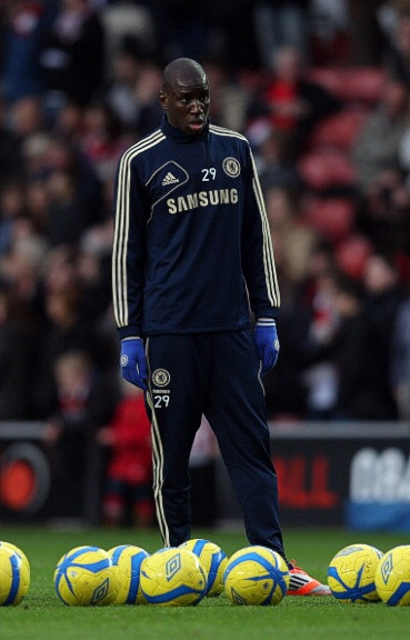 Demba Ba có trận đấu đầu tiên trong màu áo Chelsea sau khi chuyển tới từ Newcastle. Demba Ba có trận đấu đầu tiên trong màu áo Chelsea sau khi chuyển tới từ Newcastle.