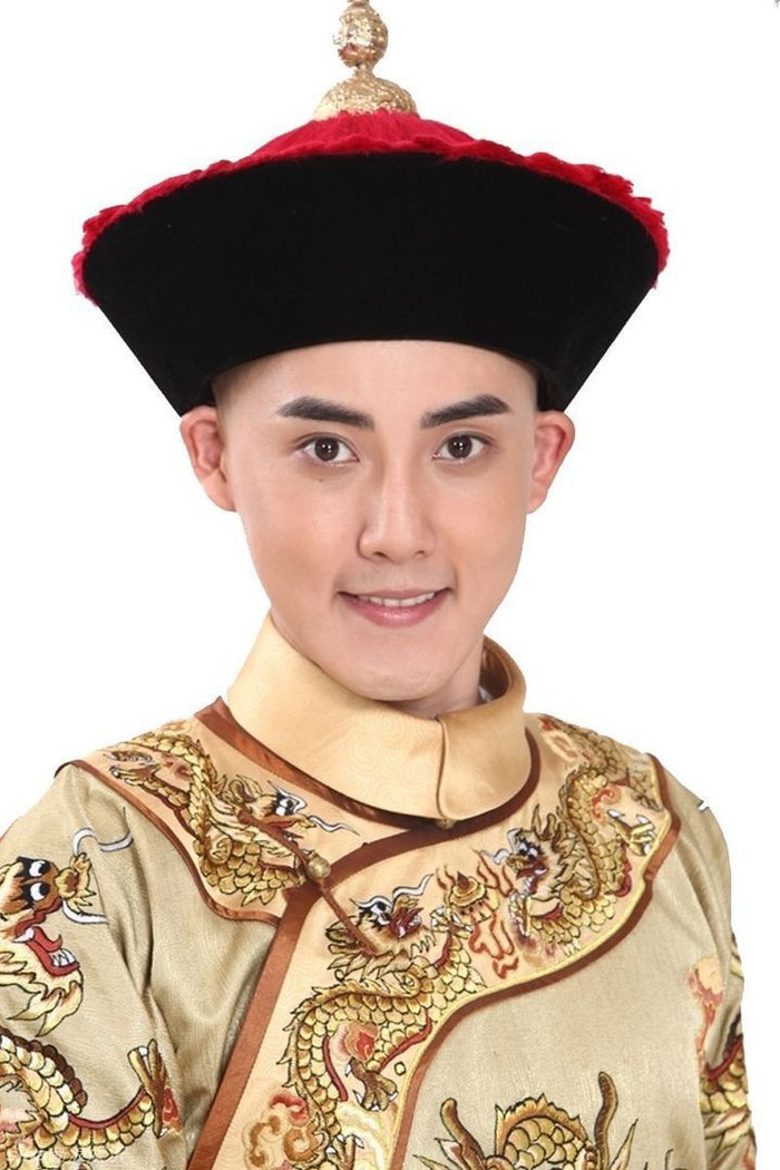 Trương Dực đóng vai Ngũ A Ca trong bộ phim truyền hình Tân Hoàn Châu. Bên cạnh đó, anh cũng tham gia dự án làm lại Tứ đại danh tác Hồng Lâu Mộng. Trương Dực đóng vai Ngũ A Ca trong bộ phim truyền hình Tân Hoàn Châu. Bên cạnh đó, anh cũng tham gia dự án làm lại Tứ đại danh tác Hồng Lâu Mộng.