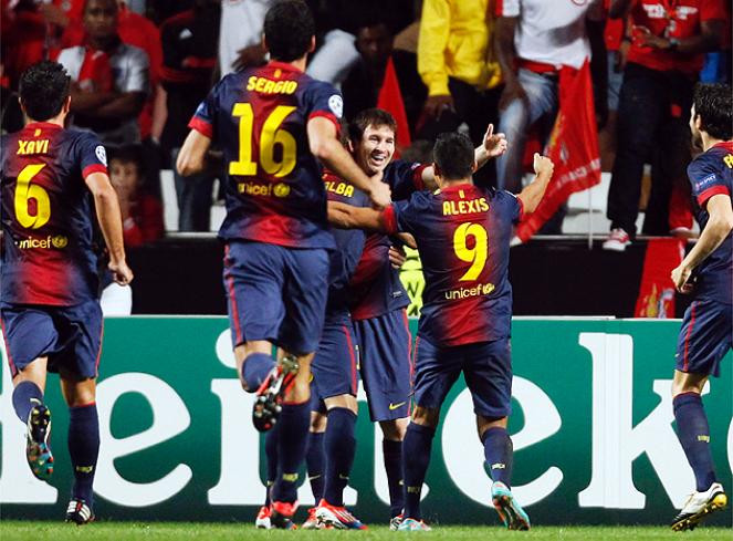 Anh kiến tạo cho đồng đội lập công. Anh kiến tạo cho đồng đội lập công.