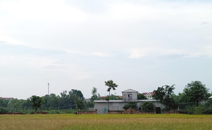 Trang trại và trụ sở của Công ty trách nhiệm hữu hạn thiết bị giáo dục Vĩnh Phúc, có địa chỉ tại thôn Phù Lộc, xã Tam Phúc, Vĩnh Tường, Vĩnh Phúc (ảnh Nhân Minh) Trang trại và trụ sở của Công ty trách nhiệm hữu hạn thiết bị giáo dục Vĩnh Phúc, có địa chỉ tại thôn Phù Lộc, xã Tam Phúc, Vĩnh Tường, Vĩnh Phúc (ảnh Nhân Minh)
