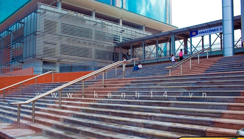 rường được xây theo chuẩn quốc gia nên mọi thứ đều chuẩn về mọi mặt. Nhìn từ bên ngoài, ai không biết hẳn sẽ nghĩ đây là một khu văn phòng hội nghị nào đó của quốc gia cũng nên! rường được xây theo chuẩn quốc gia nên mọi thứ đều chuẩn về mọi mặt. Nhìn từ bên ngoài, ai không biết hẳn sẽ nghĩ đây là một khu văn phòng hội nghị nào đó của quốc gia cũng nên!