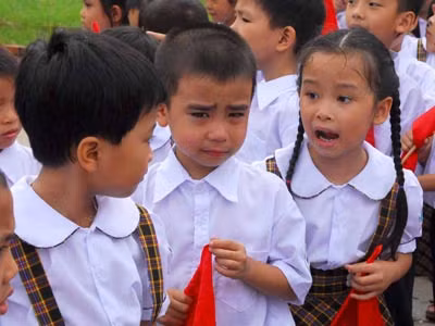 Đừng để trẻ em... sợ đến lớp!