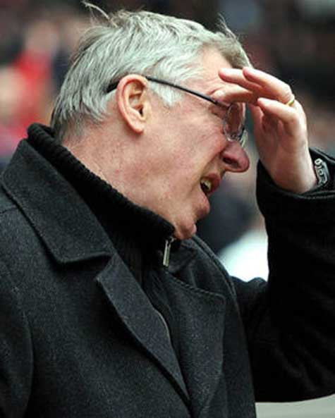 Ferguson: "Tôi đã tìm tới rượu vang". Ferguson: "Tôi đã tìm tới rượu vang".