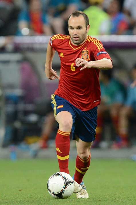 Andres Iniesta - Cầu thủ xuất sắc nhất EURO 2012 Andres Iniesta - Cầu thủ xuất sắc nhất EURO 2012