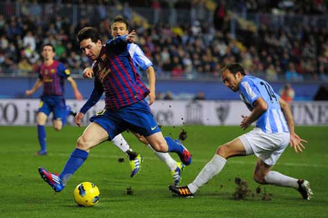 Sheik Mansour có thể mua Lionel Messi với giá 100 triệu bảng nếu ông muốn. Còn Arsenal không bao giờ có thể làm được điều đó Sheik Mansour có thể mua Lionel Messi với giá 100 triệu bảng nếu ông muốn. Còn Arsenal không bao giờ có thể làm được điều đó