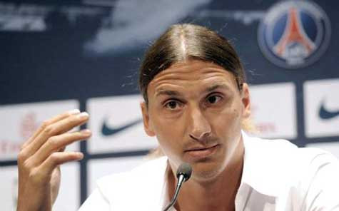 Ibrahimovic nói bóng gió về việc số áo ngay hôm ra mắt CLB mới
