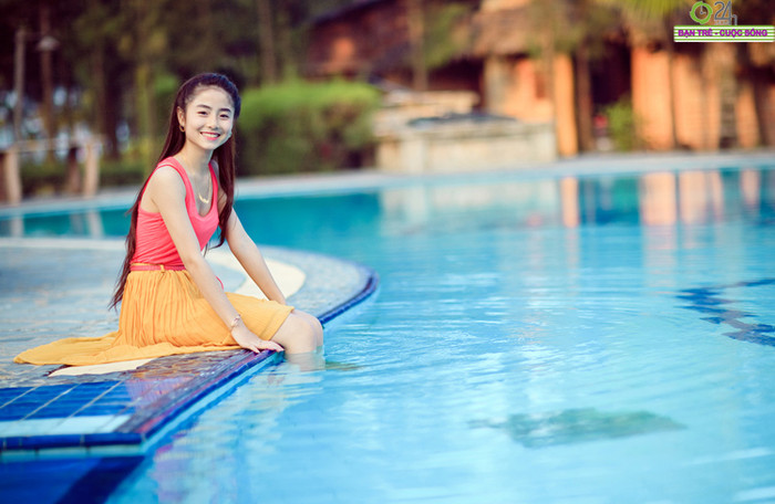 Đấy cũng là cơ hội để Nam Thương theo đuổi niềm đam mê, sở thích của bản thân mình với công việc làm mẫu ảnh.