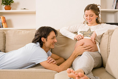 Bà bầu có tiền sử sảy thai nên kiêng khem "sex". Ảnh minh họa: IE Bà bầu có tiền sử sảy thai nên kiêng khem