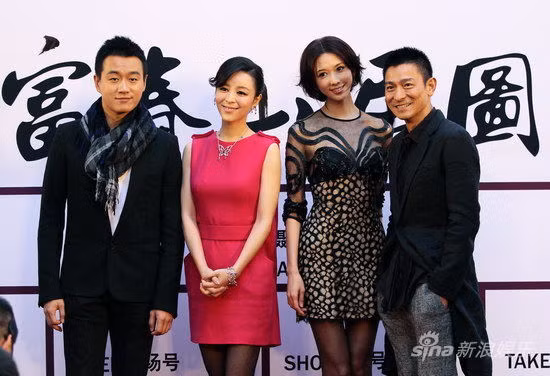 4 diễn viên chính: Đồng Đại Vĩ, Trương Tịnh Sơ, Lâm Chí Linh, Lưu Đức Hoa (từ trái sang)