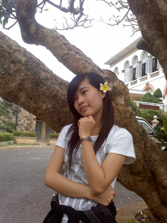 Sở thích của Mai là nghe nhạc, đi chơi cùng với bạn bè và tham gia các hoạt động tập thể...